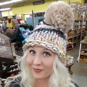 Meet your Posher, Sandy